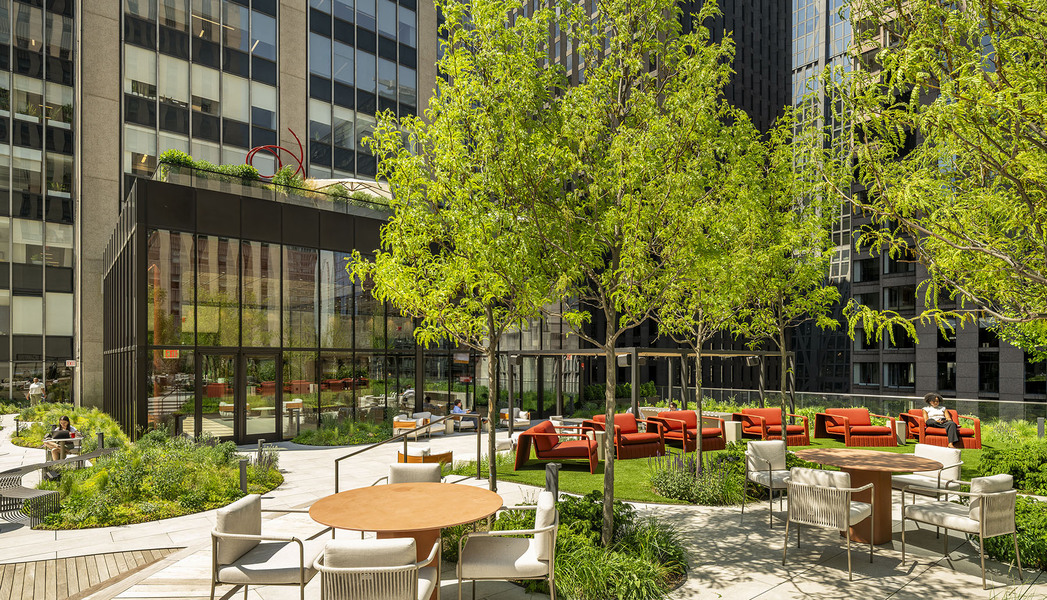 1290 AVENUE OF THE AMERICAS Building