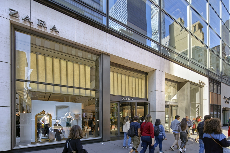 Exterior of Zara