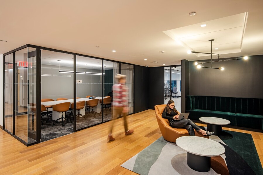 PENN 1 2nd Floor WorkLife Office Suites Lounge