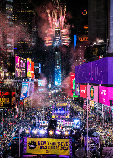 Time Square view of crowd on new year's eve