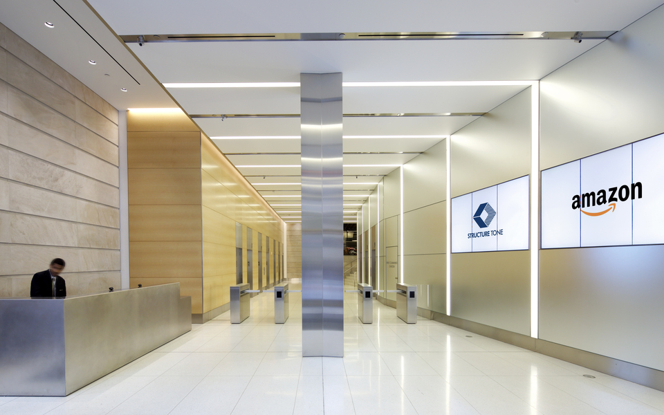330 WEST 34TH STREET Building