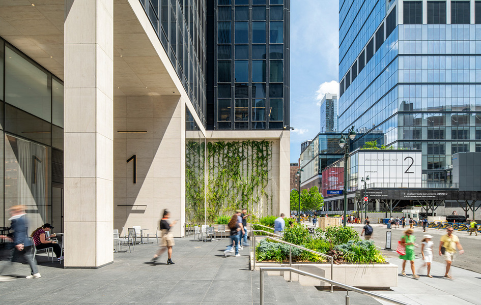 Exterior of Penn 1 Entrance - Plaza 33 - Pedestria